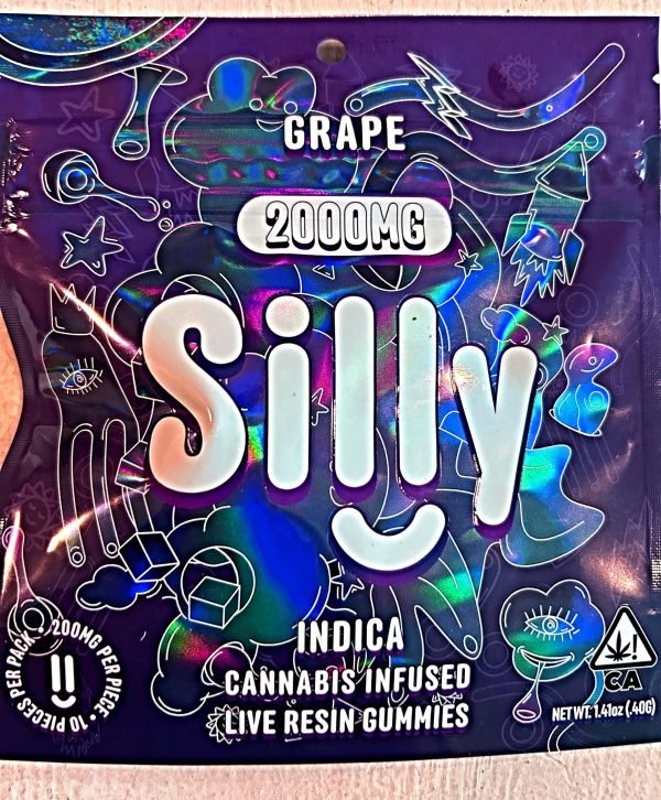 GRAPE 2000MG GUMMY SQUARES BY SILLY (SUPER STRONG!)