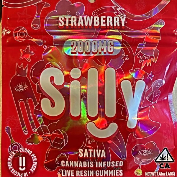STRAWBERRY 2000MG GUMMY SQUARES BY SILLY (SUPER STRONG!)
