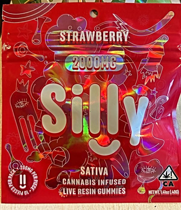 STRAWBERRY 2000MG GUMMY SQUARES BY SILLY (SUPER STRONG!)